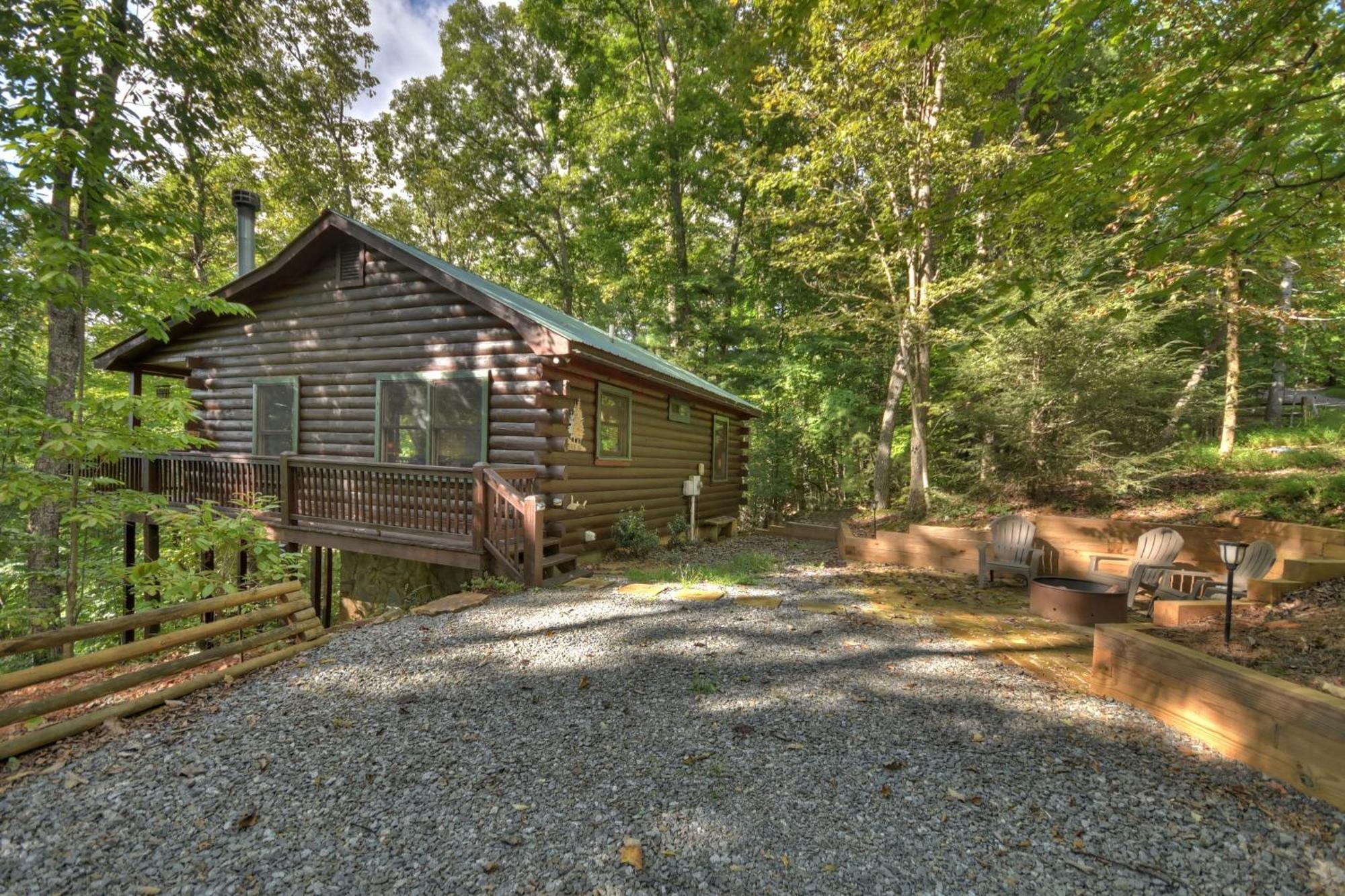 Bearfoot Ridge Wood-Burning Fireplace Cozy Hot Tub Serene Views Ellijay Exterior foto