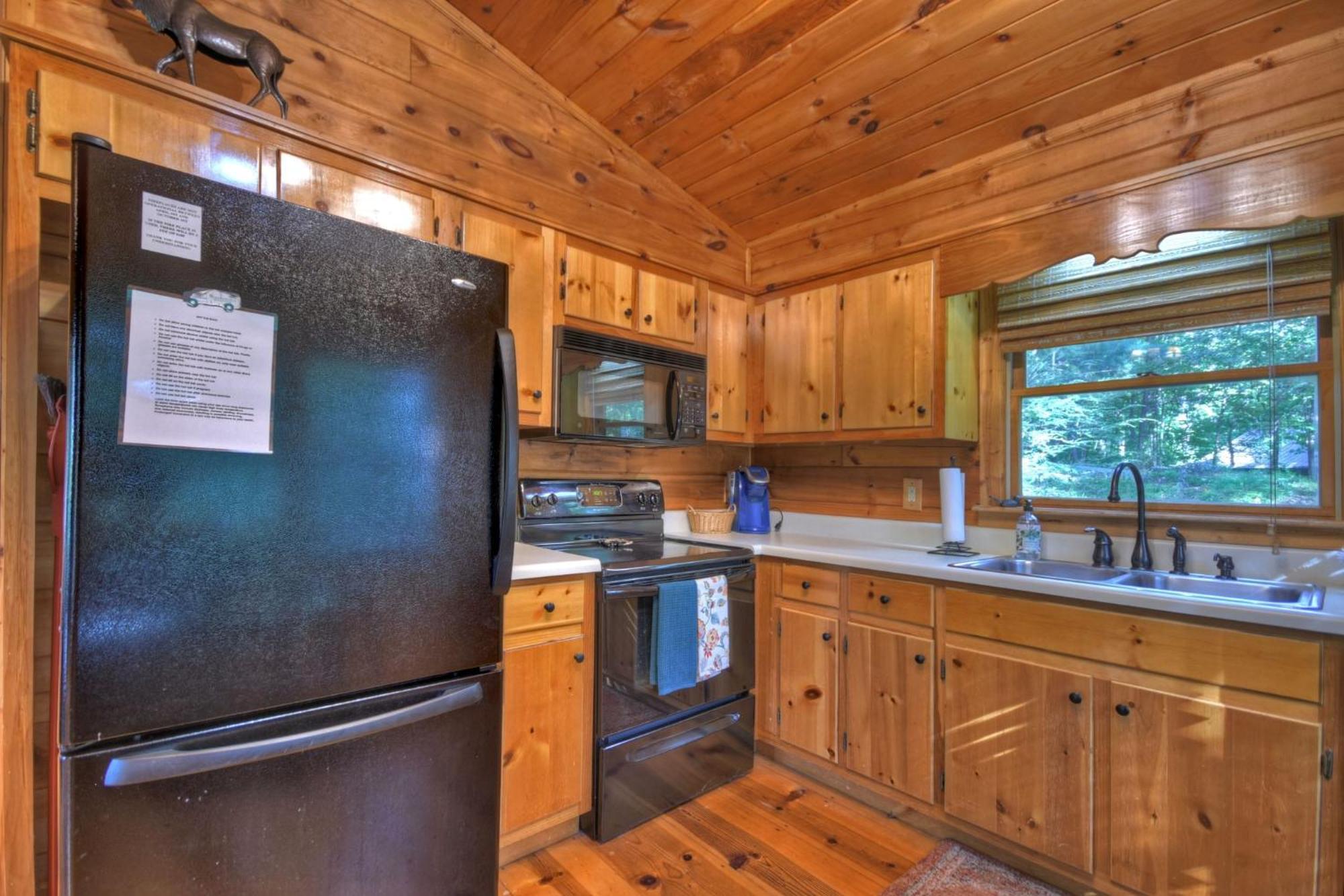 Bearfoot Ridge Wood-Burning Fireplace Cozy Hot Tub Serene Views Ellijay Exterior foto