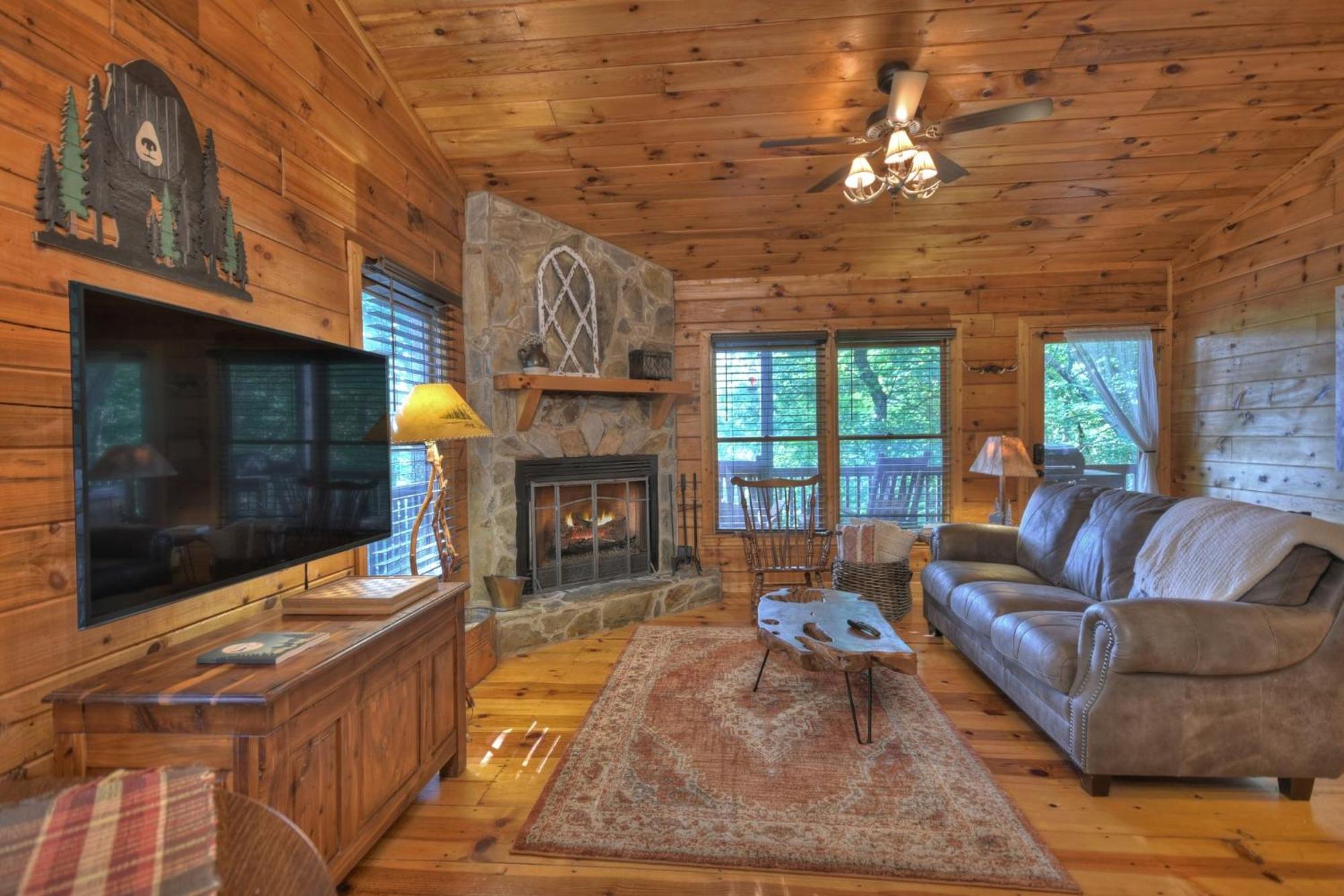 Bearfoot Ridge Wood-Burning Fireplace Cozy Hot Tub Serene Views Ellijay Exterior foto