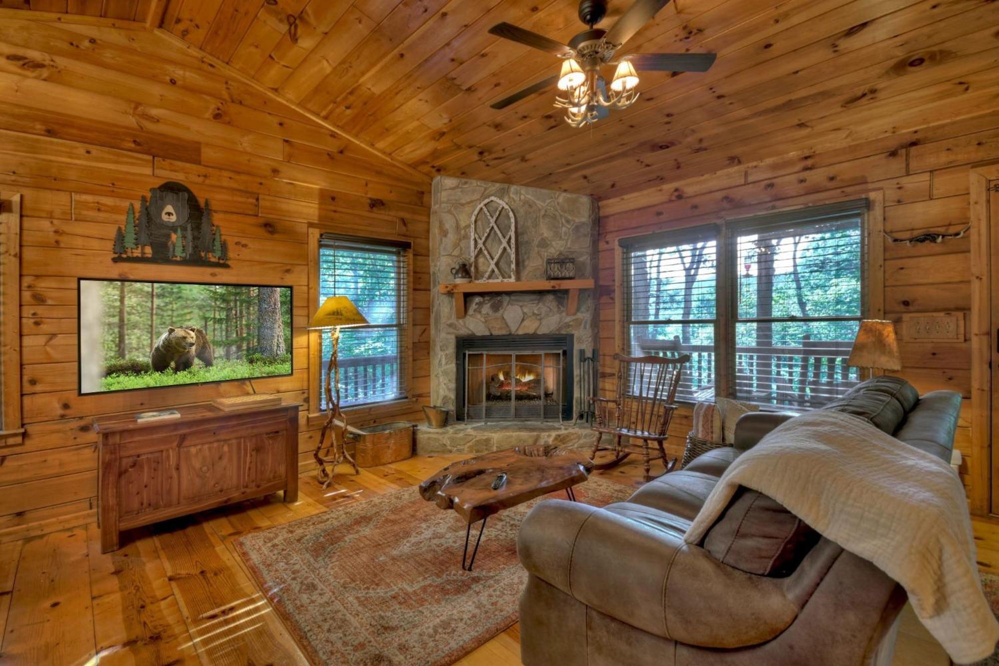 Bearfoot Ridge Wood-Burning Fireplace Cozy Hot Tub Serene Views Ellijay Exterior foto